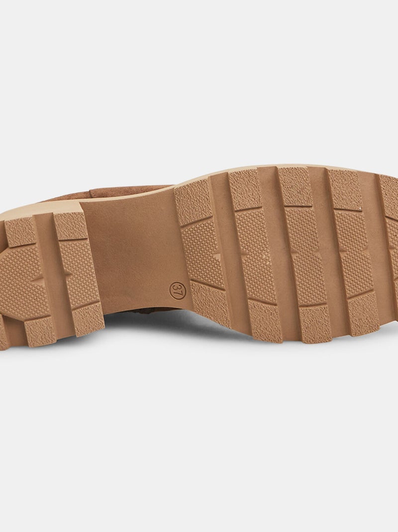 Bottines en daim à talon midi BATA Marron - Kiabi