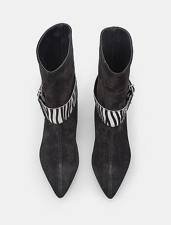 Bottines en daim avec bride animalière BATA