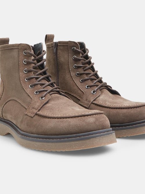 Bottines en daim BATA - Kiabi