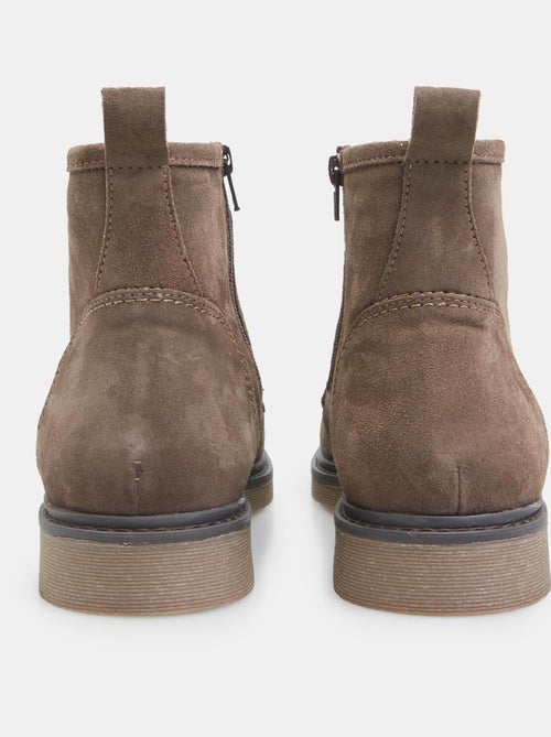 Bottines en daim BATA - Kiabi