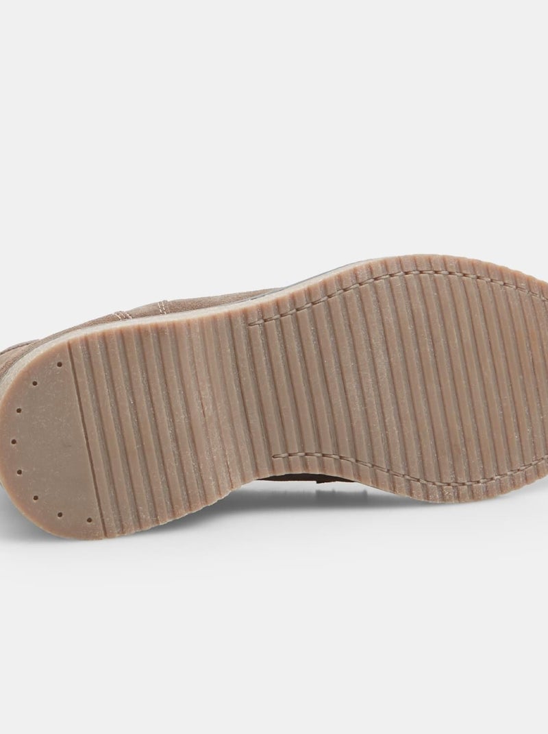 Bottines en daim BATA Taupe - Kiabi