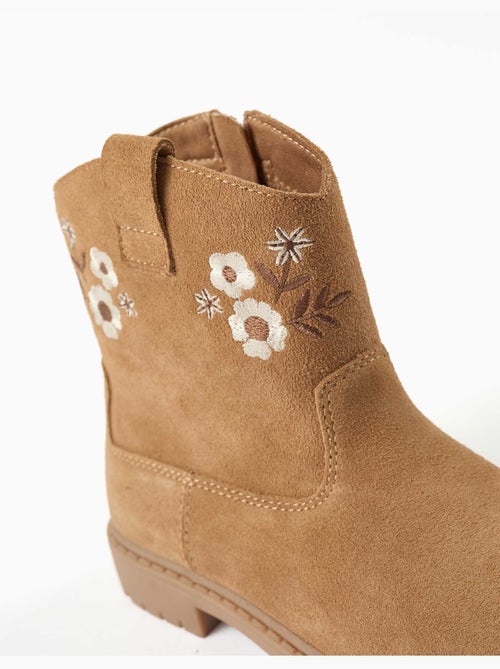 Bottines en suéde avec fleurs brodées - Kiabi
