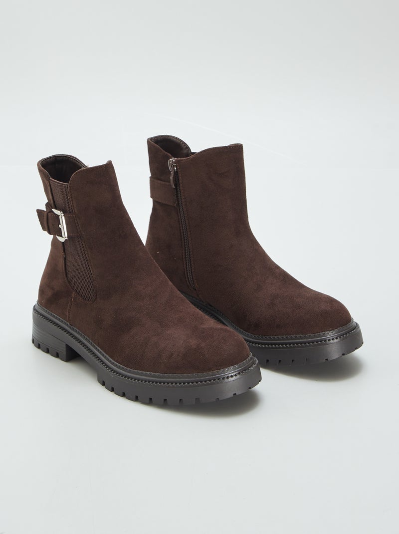 Bottines en suédine avec boucle dorée Marron - Kiabi