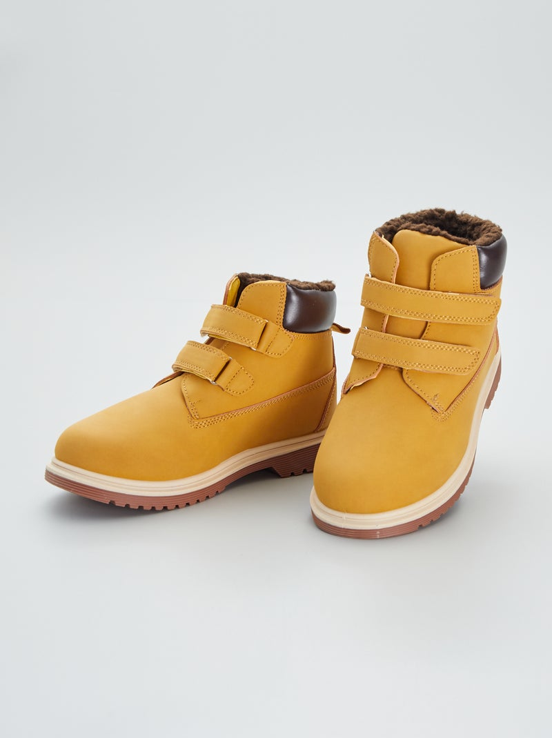 Bottines fourrées avec scratchs Camel - Kiabi