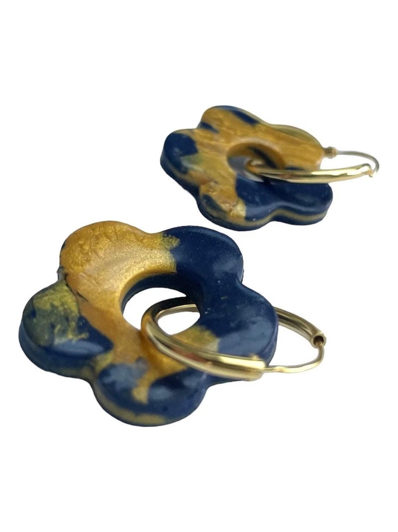 Boucles d'oreilles, créoles fleurs bleues et or - Modèle unique fait main Bleu - Kiabi