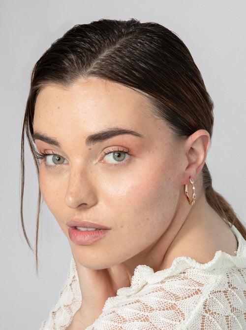 Boucles d'oreilles Luxenter en zircone finition or jaune 18k - Nemako - Kiabi Boucles d'oreilles Luxenter en zircone finition or jaune 18k - Nemako - Kiabi