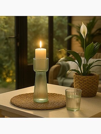 Bougeoir en verre strié vert 23cm