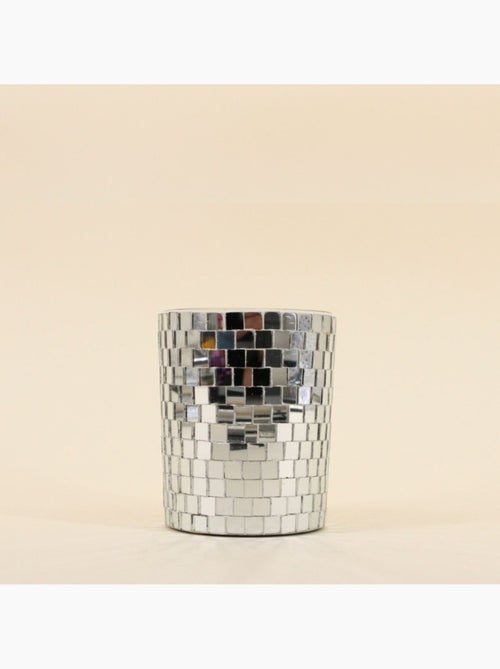 Bougie parfumée à facettes miroir 510g, boite cadeau - Kiabi Bougie parfumée à facettes miroir 510g, boite cadeau - Kiabi