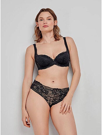 Boxer brésilien en dentelle