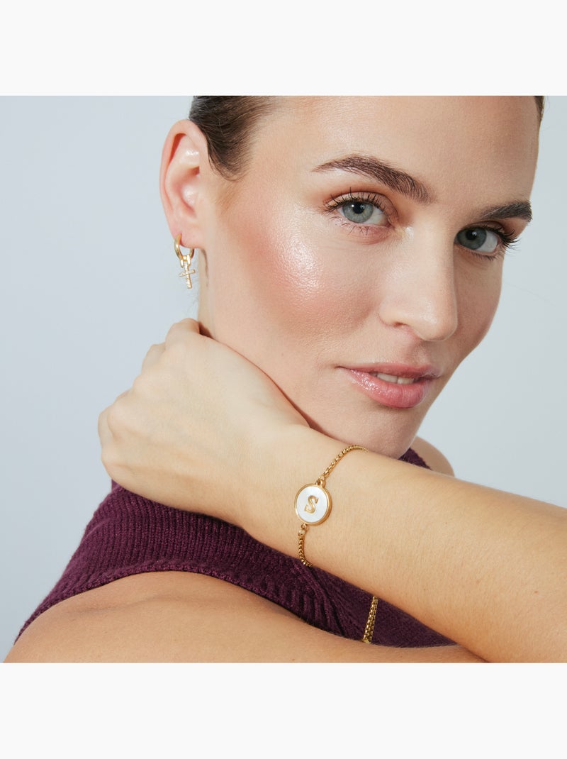 Bracelet en nacre blanche fini en or jaune 18K - lettre S de l’alphabet Argenté - Kiabi