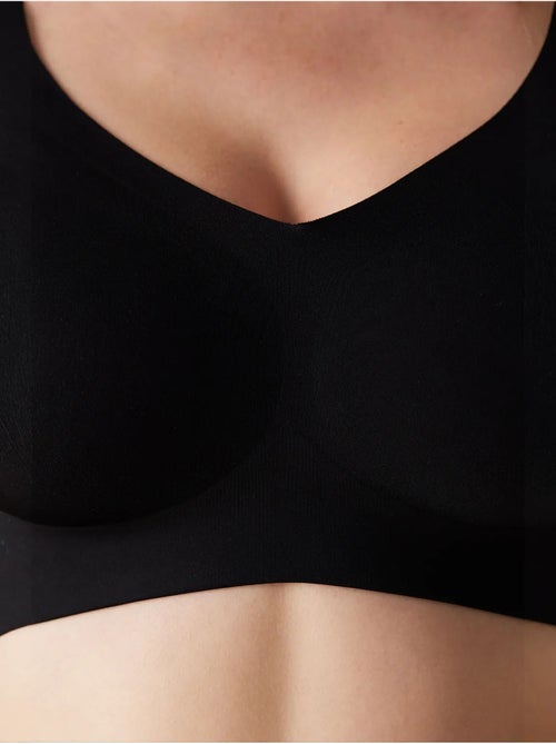 Bralette invisible up à dos en dentelle penti - Kiabi Bralette invisible up à dos en dentelle penti - Kiabi