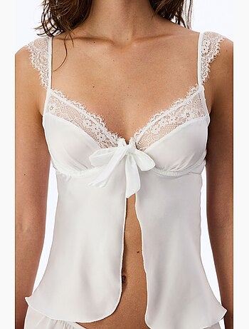 Brassière à armatures fleurie effet déchiré penti