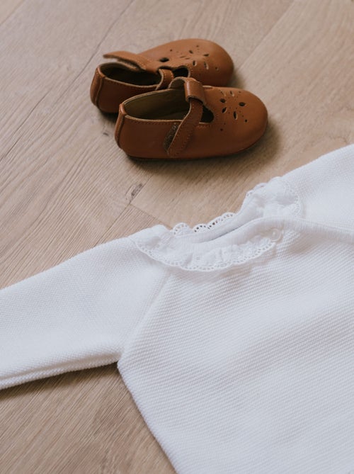 Brassière bébé avec col brodé - Kiabi Brassière bébé avec col brodé - Kiabi
