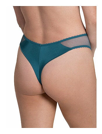 Brésilien échancré Peony