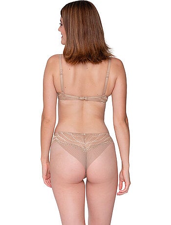 Brésilien flirt