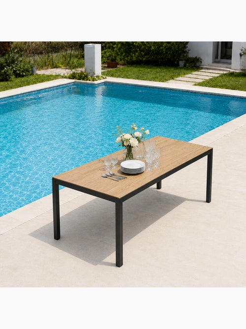 BRISBANE Table de jardin 240cm 10 personnes avec plateau en verre trempé effet bois - Kiabi BRISBANE Table de jardin 240cm 10 personnes avec plateau en verre trempé effet bois - Kiabi