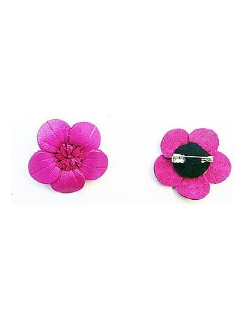 Broche cuir forme fleur de couleur rose