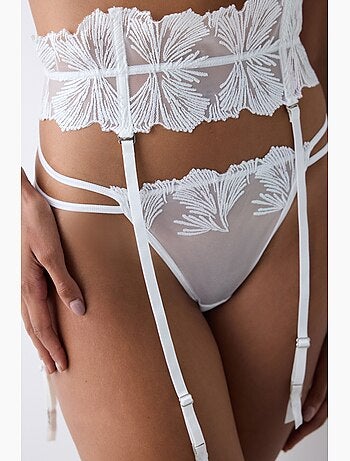 Broderie belt porte-jarretelles penti