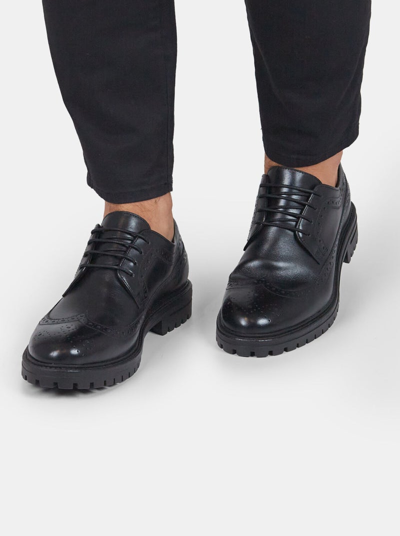 Brogues à lacets en cuir BATA Noir - Kiabi