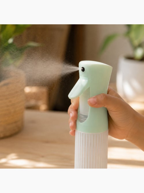Brumisateur rechargeable pulvérisateur polyvalent 160 ml - Kiabi Brumisateur rechargeable pulvérisateur polyvalent 160 ml - Kiabi