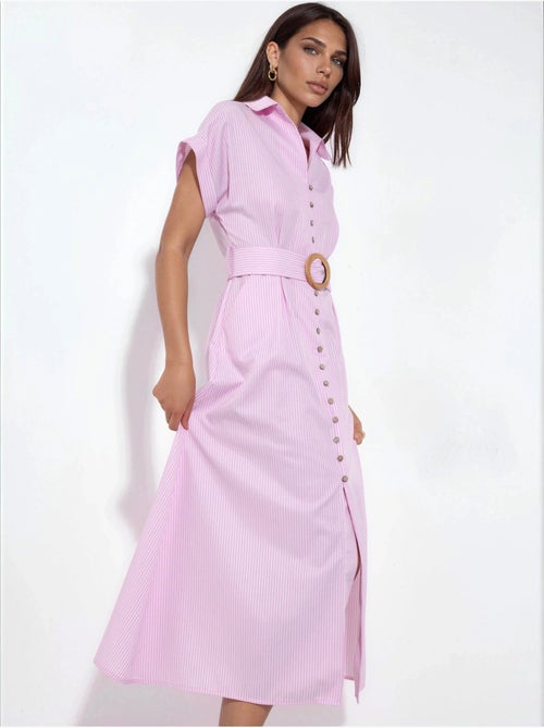 Busem robe chemise midi à rayures avec col en v et ceinture - Kiabi Busem robe chemise midi à rayures avec col en v et ceinture - Kiabi