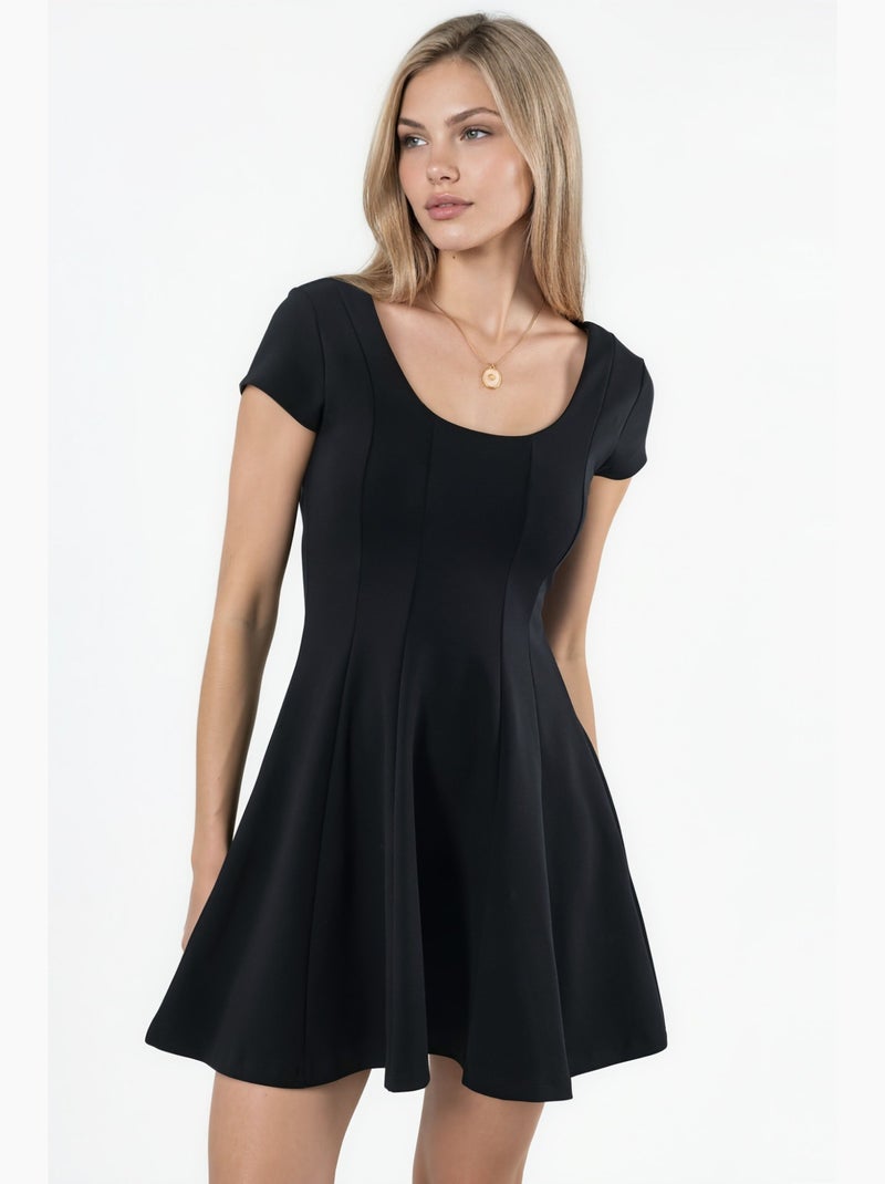 Busem robe courte patineuse à encolure en u Noir - Kiabi
