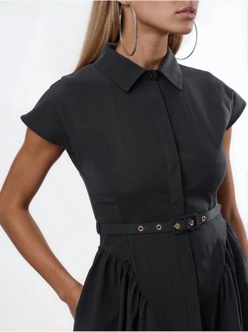Busem robe midi à ceinture avec col chemise - Kiabi Busem robe midi à ceinture avec col chemise - Kiabi