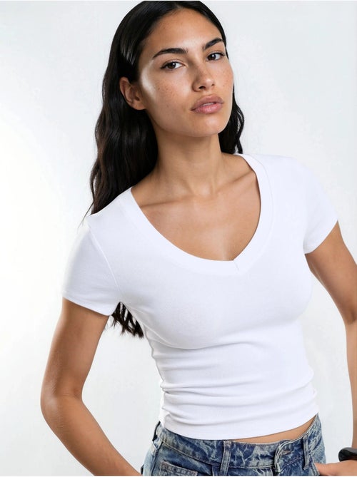 Busem t-shirt élastique à manches courtes avec col en v - Kiabi Busem t-shirt élastique à manches courtes avec col en v - Kiabi