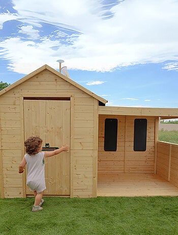 Cabane en bois avec préau SARAH