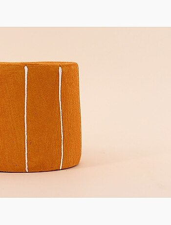 Cache-pot en ciment jaune lignes blanches 15cm