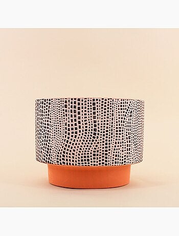 Cache-pot en terre cuite décor relief 25cm