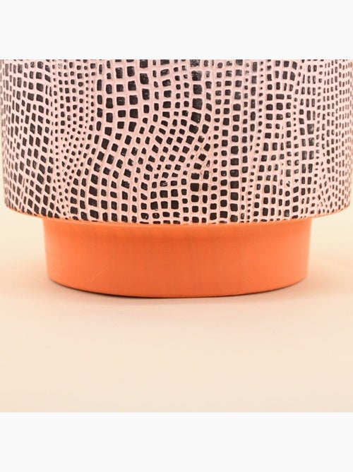 Cache-pot en terre cuite décor relief 25cm - Kiabi