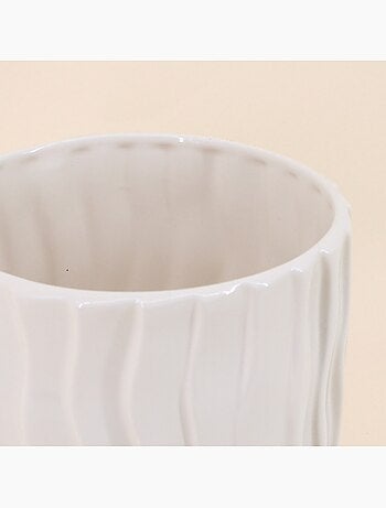 Cache-pot strié beige 20cm avec plateau