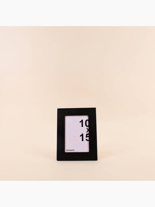 Cadre photo 10x15cm en bois noir gravé - Kiabi