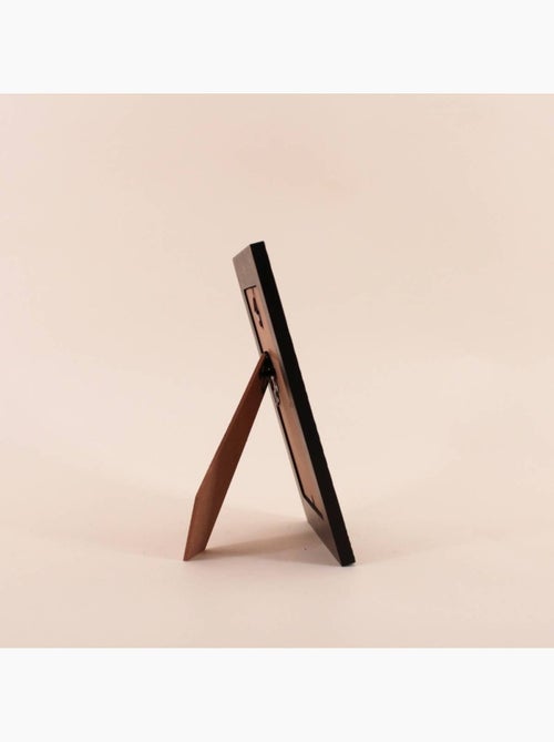 Cadre photo 10x15cm en bois noir gravé - Kiabi