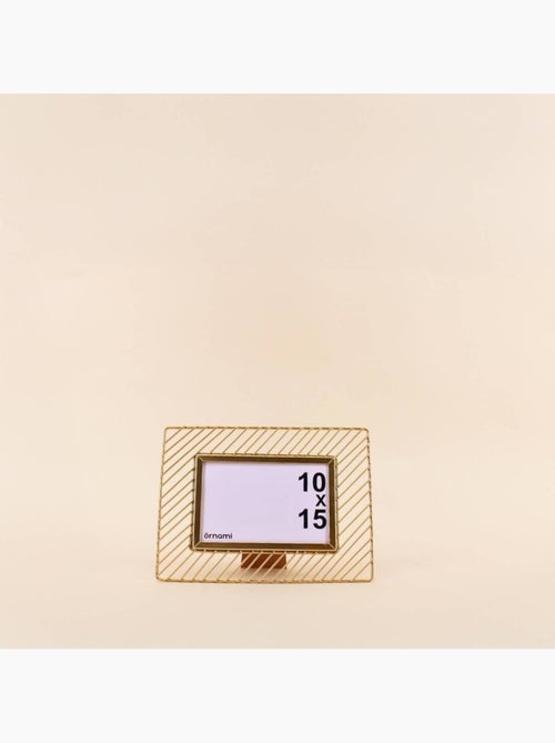 Cadre photo 10x15cm en métal strié doré - Kiabi