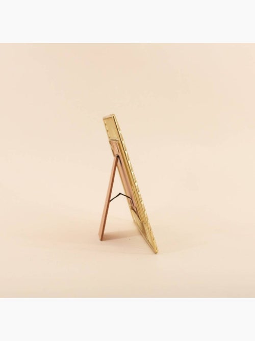 Cadre photo 10x15cm en métal strié doré - Kiabi