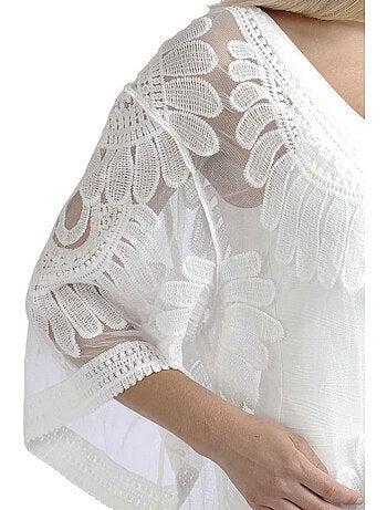 Caftan femme à manches évasées et fleurs