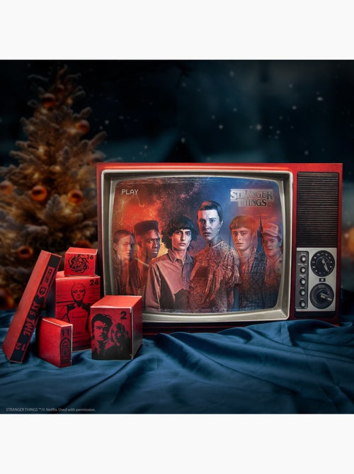 Calendrier de l'Avent Deluxe Stranger Things 2024 - Stranger Things - Kiabi Calendrier de l'Avent Deluxe Stranger Things 2024 - Stranger Things - Kiabi