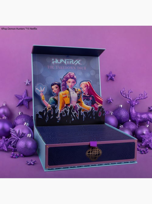 Calendrier de l'Avent Scène KPop Demon Hunters 2026 - KPop Demon Hunters - Kiabi Calendrier de l'Avent Scène KPop Demon Hunters 2026 - KPop Demon Hunters - Kiabi