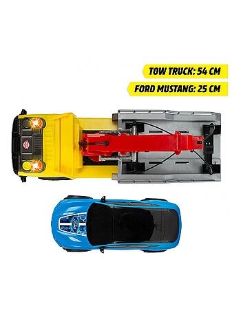 Camion de dépannage Volvo + Voiture Ford