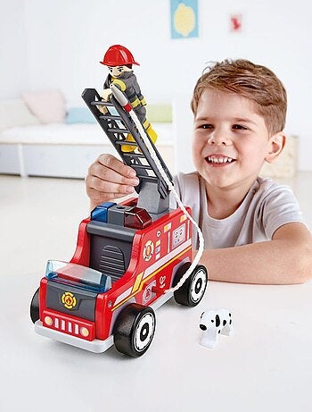 Camion de pompiers en bois