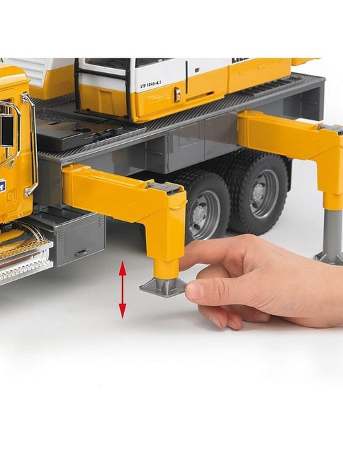 Camion-grue Mack Granite - Kiabi