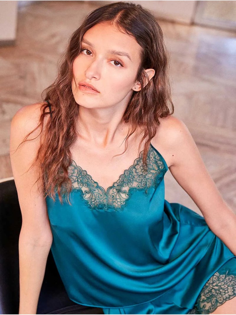 Camisole à fines bretelles avec broderies en dentelle Bleu Vert - Kiabi