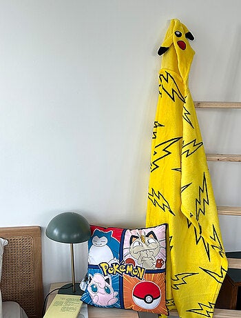 Cape plaid imprimée 100% polyester, POKÉMON ÉCLAIR