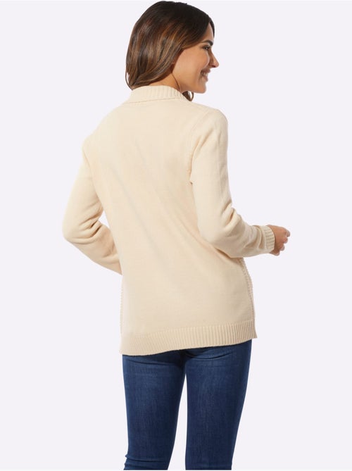 Cardigan à col à revers et poches plaquées avec motif côtelé - Taille standard - Moda Vilona - Kiabi Cardigan à col à revers et poches plaquées avec motif côtelé - Taille standard - Moda Vilona - Kiabi
