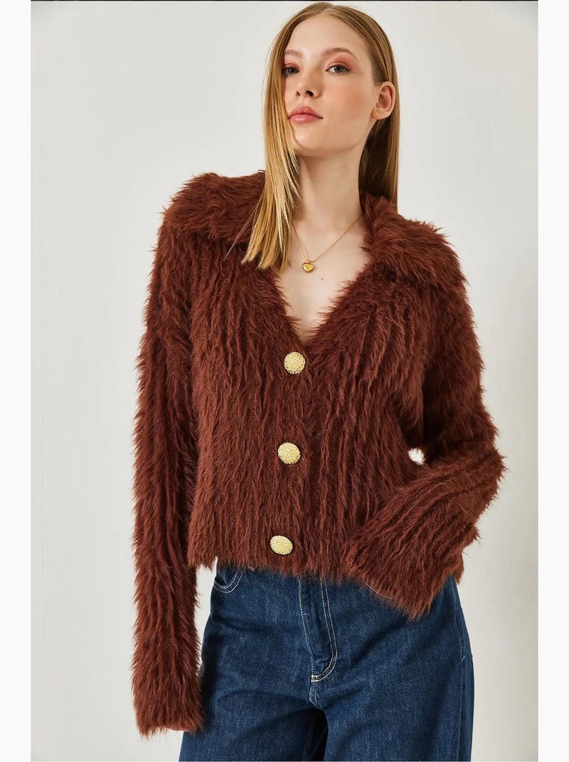 Cardigan col polo avec boutons dorés et aspect fausse fourrure lucci Marron chocolat - Kiabi