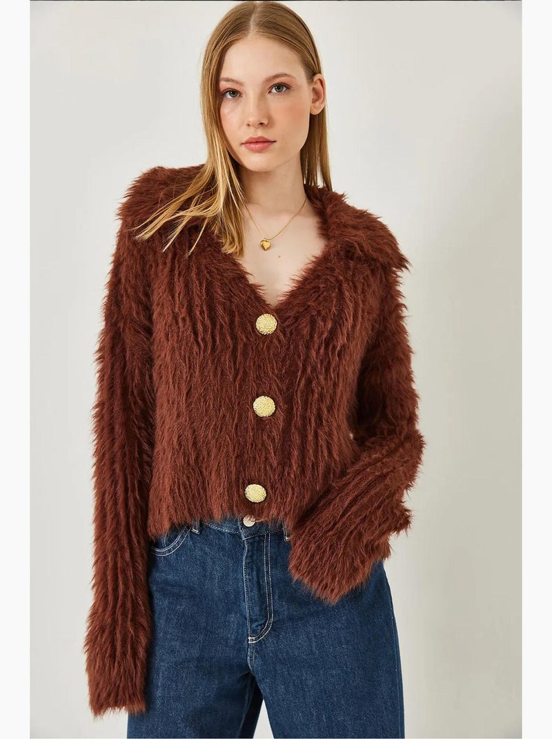 Cardigan col polo avec boutons dorés et aspect fausse fourrure lucci Marron chocolat - Kiabi