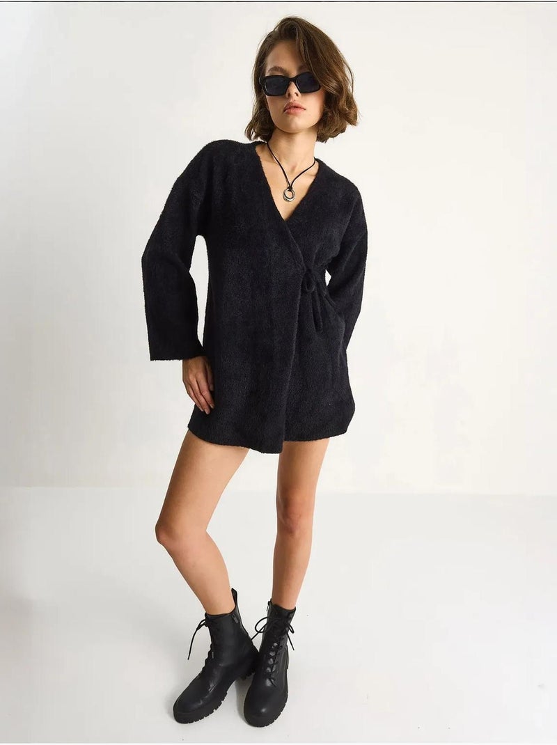 Cardigan court en maille côtelée avec fermeture à nouer lucci Noir - Kiabi
