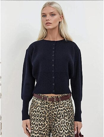 Cardigan en tricot à col ras du cou coupe ajustée